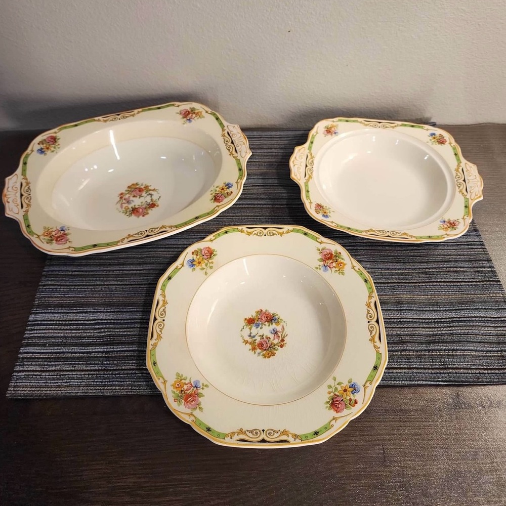 Vintage 1920:W.H. Grindley & Co. "The Astoria" China serving bowls